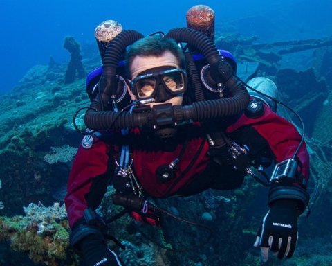 Carlos Garcia, Instructor Trainer & Education Director at Tom’s Dive & Swim